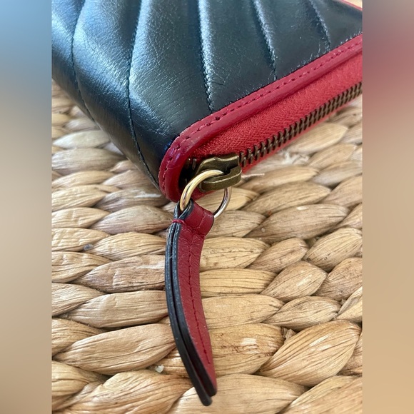 Gucci GG Marmot Zip Around Wallet - Picture 6 of 12
